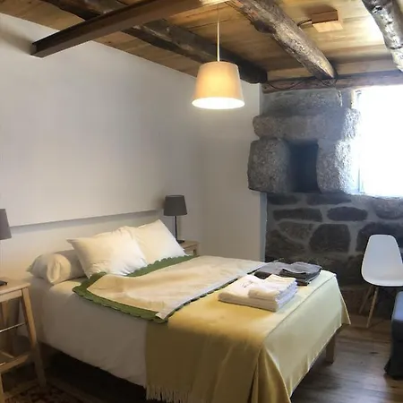 Dom wakacyjny Amazing Farm House With Pool-outeiro